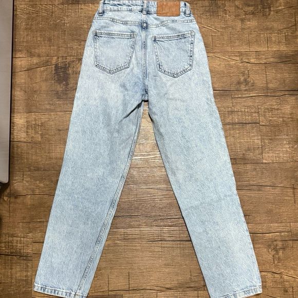 ZARA light blue acid wash jeans - Picture 5 of 6